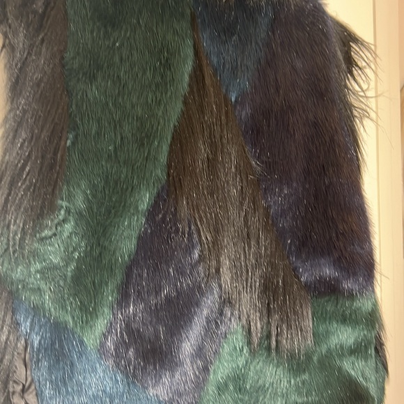 NWOT BLANKNYC Faux Fur Fun Vest - Picture 5 of 9